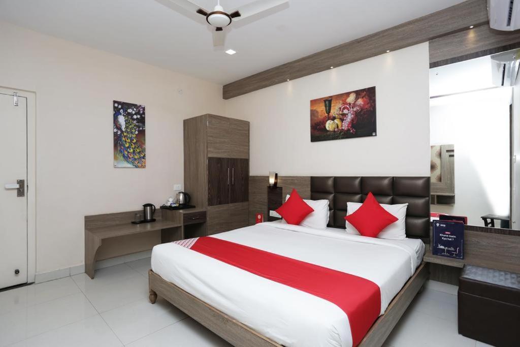 قاليور Hotel Rajmohan Palace المظهر الخارجي الصورة